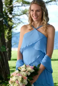 Можете поцеловать подружку невесты (фильм 2021)